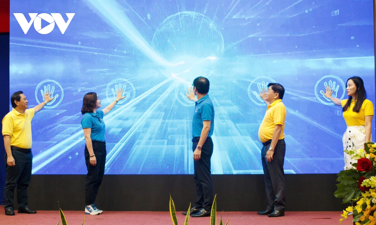 tp.hcm phát động tháng hành động phát triển người tham gia bhxh, bhyt hình ảnh 1 tp.hcm phat dong thang hanh dong phat trien nguoi tham gia bhxh, bhyt hinh anh 1