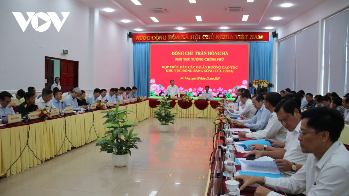 pho thu tuong tran hong ha chi dao thuc day cac du an cao toc tai Dbscl hinh anh 1