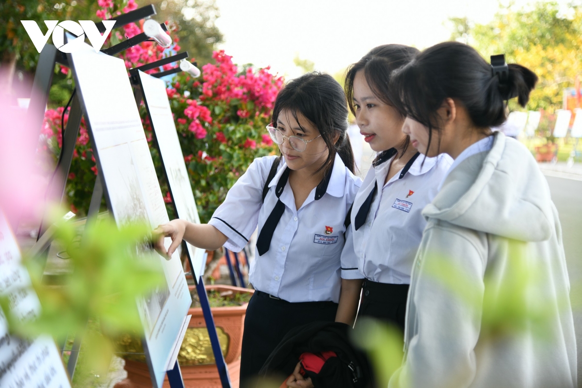 triển lãm hoàng sa, trường sa biển, đảo thiêng liêng tại kiên giang hình ảnh 5 trien lam hoang sa, truong sa bien, dao thieng lieng tai kien giang hinh anh 5