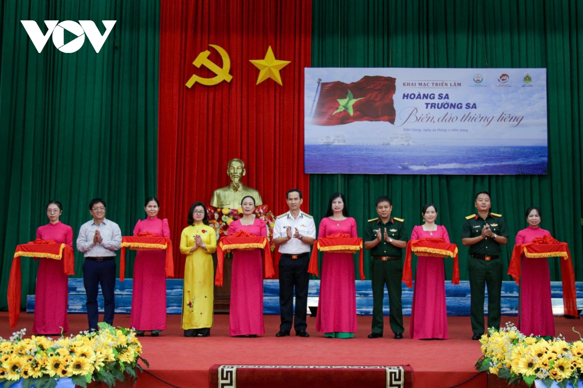 triển lãm hoàng sa, trường sa biển, đảo thiêng liêng tại kiên giang hình ảnh 1 trien lam hoang sa, truong sa bien, dao thieng lieng tai kien giang hinh anh 1