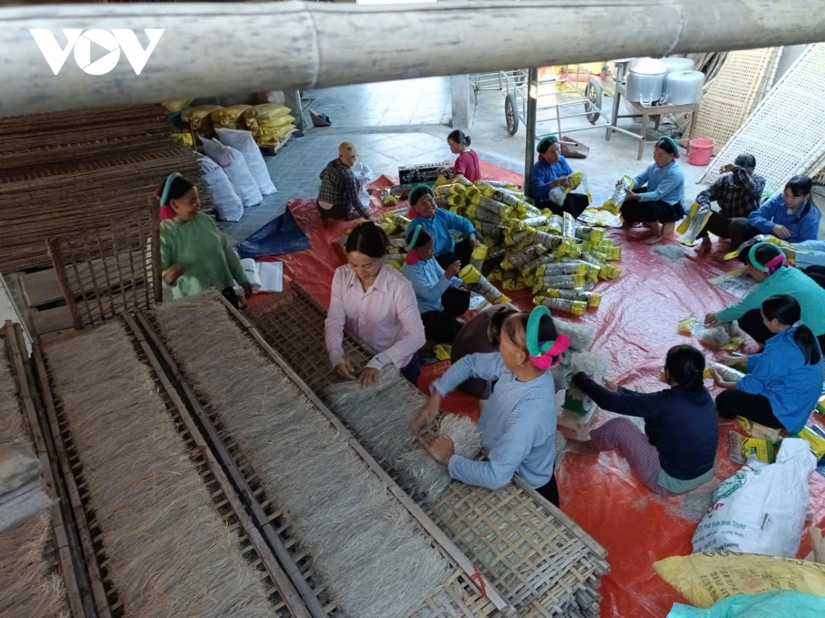 quảng ninh dành thêm nguồn lực cho vùng dân tộc thiểu số hình ảnh 3 quang ninh danh them nguon luc cho vung dan toc thieu so hinh anh 3