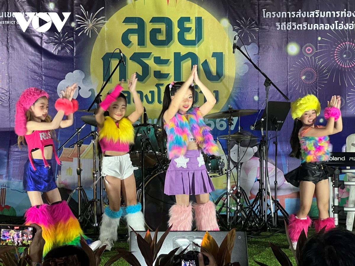 bangkok thái lan tổ chức lễ hội loy krathong thân thiện môi trường hình ảnh 4 bangkok thai lan to chuc le hoi loy krathong than thien moi truong hinh anh 4