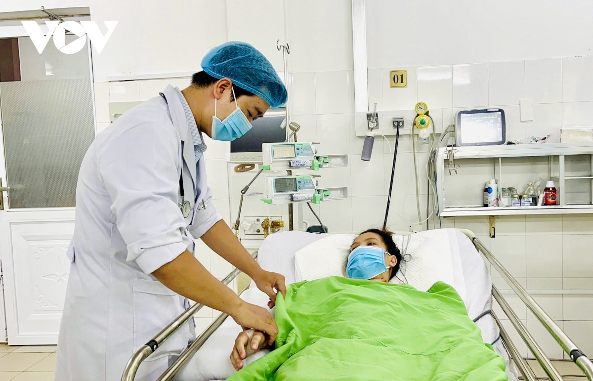 45 phút cấp cứu, 5 ngày lọc máu để cứu sống bệnh nhân viêm cơ tim biến chứng hình ảnh 2 45 phut cap cuu, 5 ngay loc mau de cuu song benh nhan viem co tim bien chung hinh anh 2