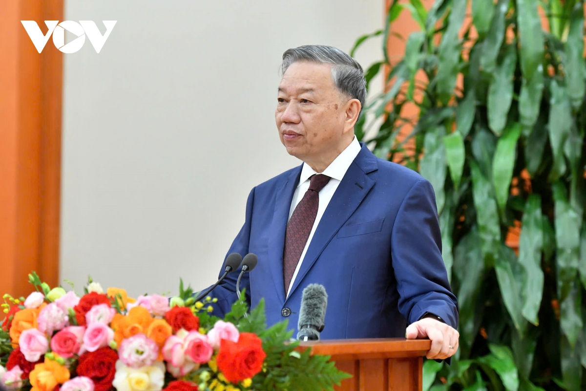 tong bi thu chu tri hoi nghi gop y cac du thao van kien Dai hoi xiv cua Dang hinh anh 2