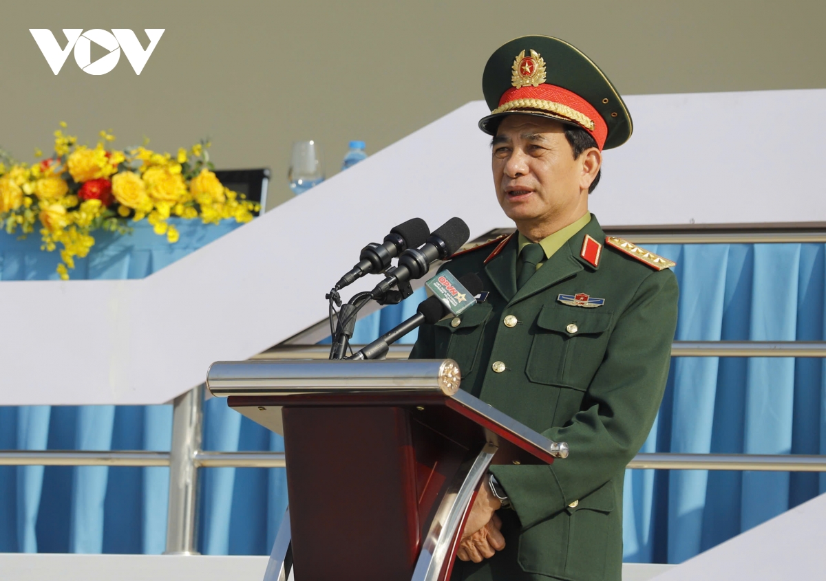Đại tướng phan văn giang kiểm tra, tổng duyệt triển lãm quốc phòng quốc tế việt nam hình ảnh 4 Dai tuong phan van giang kiem tra, tong duyet trien lam quoc phong quoc te viet nam hinh anh 4
