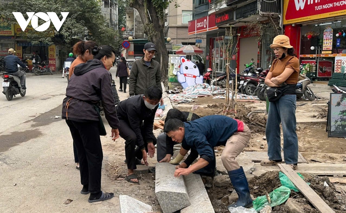 hang loat via he o ha noi bi dao xoi, lam lai, dan ngan ngam vi bui bam hinh anh 9