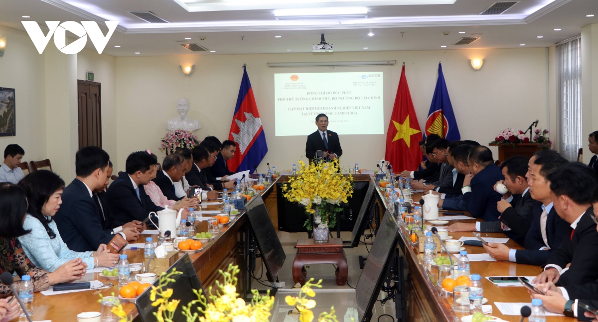 phó thủ tướng hồ Đức phớc gặp gỡ cộng đồng doanh nghiệp việt nam tại campuchia hình ảnh 2 pho thu tuong ho Duc phoc gap go cong dong doanh nghiep viet nam tai campuchia hinh anh 2