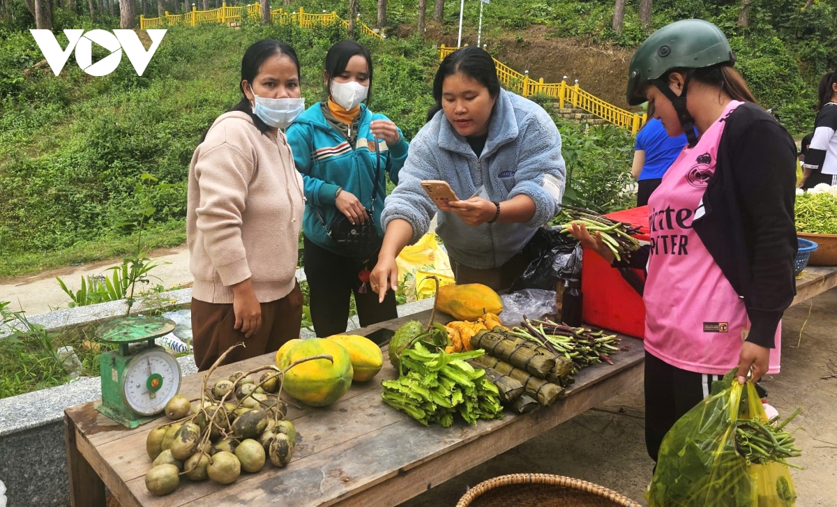 chợ phiên nông sản độc đáo vùng cao ở khánh hòa hình ảnh 1 cho phien nong san doc dao vung cao o khanh hoa hinh anh 1