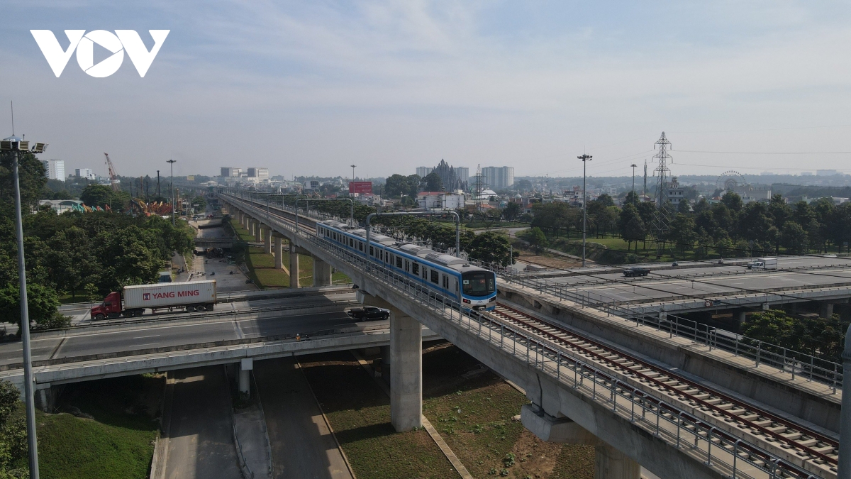 Từ hôm nay, Metro 1 TP.HCM vận hành 100% công suất từ 5h-23h30 hàng ngày