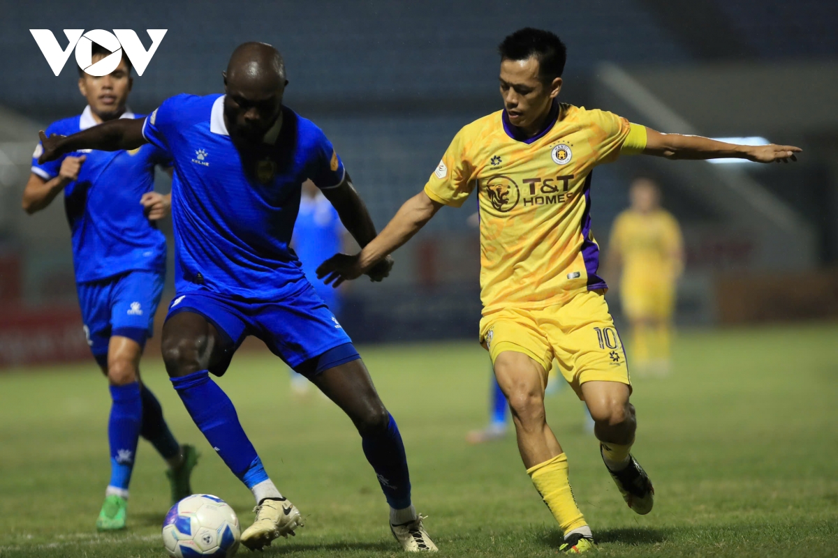 ket qua vong 9 v-league 24 25 ha noi fc gay that vong truoc quang nam hinh anh 2