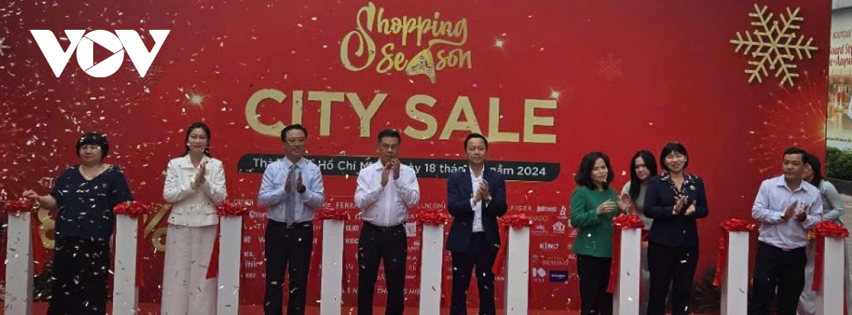500 thương hiệu cao cấp quốc tế tham gia kích cầu, giảm giá lên đến 80 hình ảnh 1 500 thuong hieu cao cap quoc te tham gia kich cau, giam gia len den 80 hinh anh 1