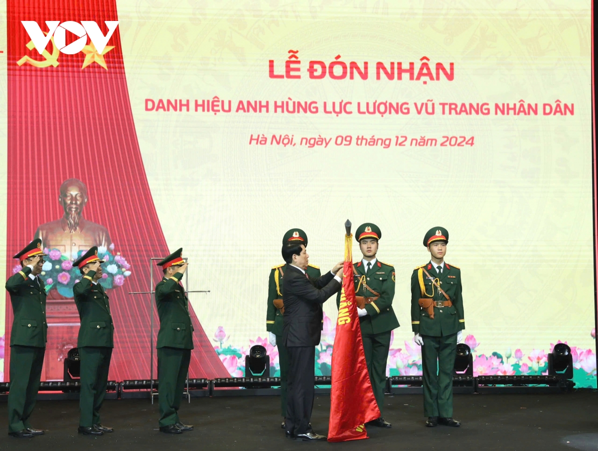 chủ tịch nước trao danh hiệu ahllvtnd cho viện hàng không vũ trụ viettel hình ảnh 4 chu tich nuoc trao danh hieu ahllvtnd cho vien hang khong vu tru viettel hinh anh 4