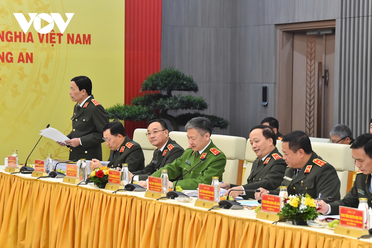 chu tich nuoc bo cong an tiep tuc xay dung to chuc bo may tinh, gon, manh hinh anh 2