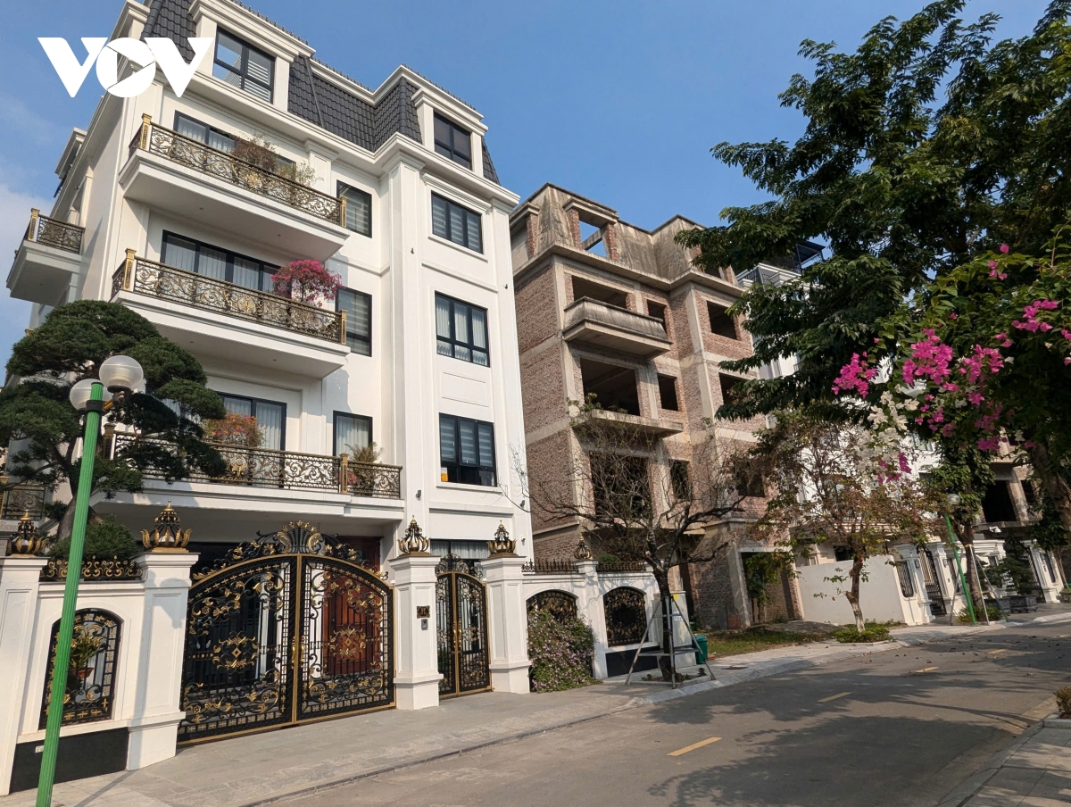 cận cảnh khu đô thị có hàng trăm biệt thự triệu đô bị bỏ hoang ở hà nội hình ảnh 12 can canh khu do thi co hang tram biet thu trieu do bi bo hoang o ha noi hinh anh 12