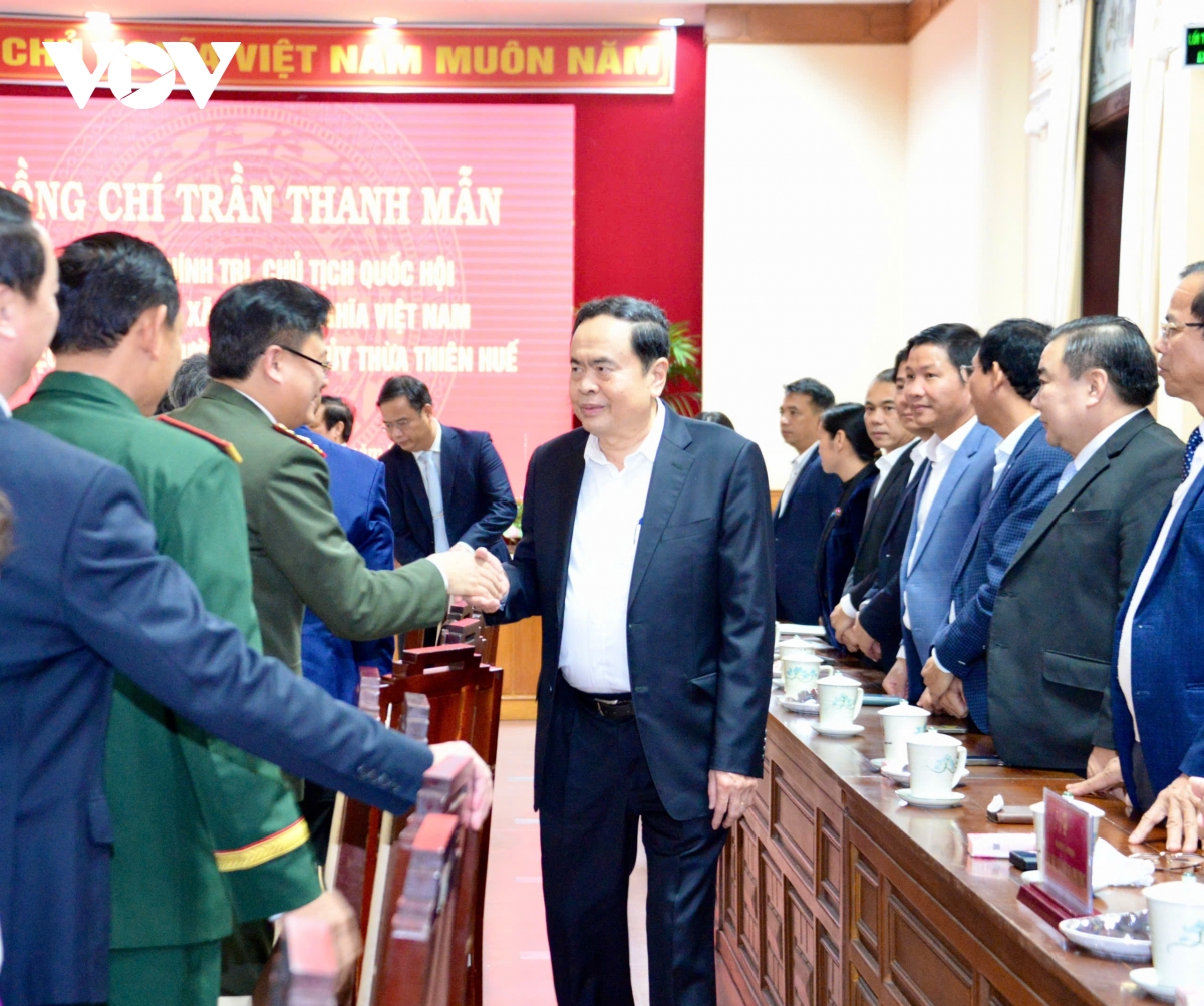 chủ tịch quốc hội thừa thiên huế phải đi tắt, đón đầu để phát triển kt-xh hình ảnh 1 chu tich quoc hoi thua thien hue phai di tat, don dau de phat trien kt-xh hinh anh 1