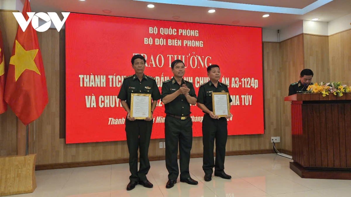 bo quoc phong thuong nong 2 chuyen an ma tuy xuyen bien gioi hinh anh 2