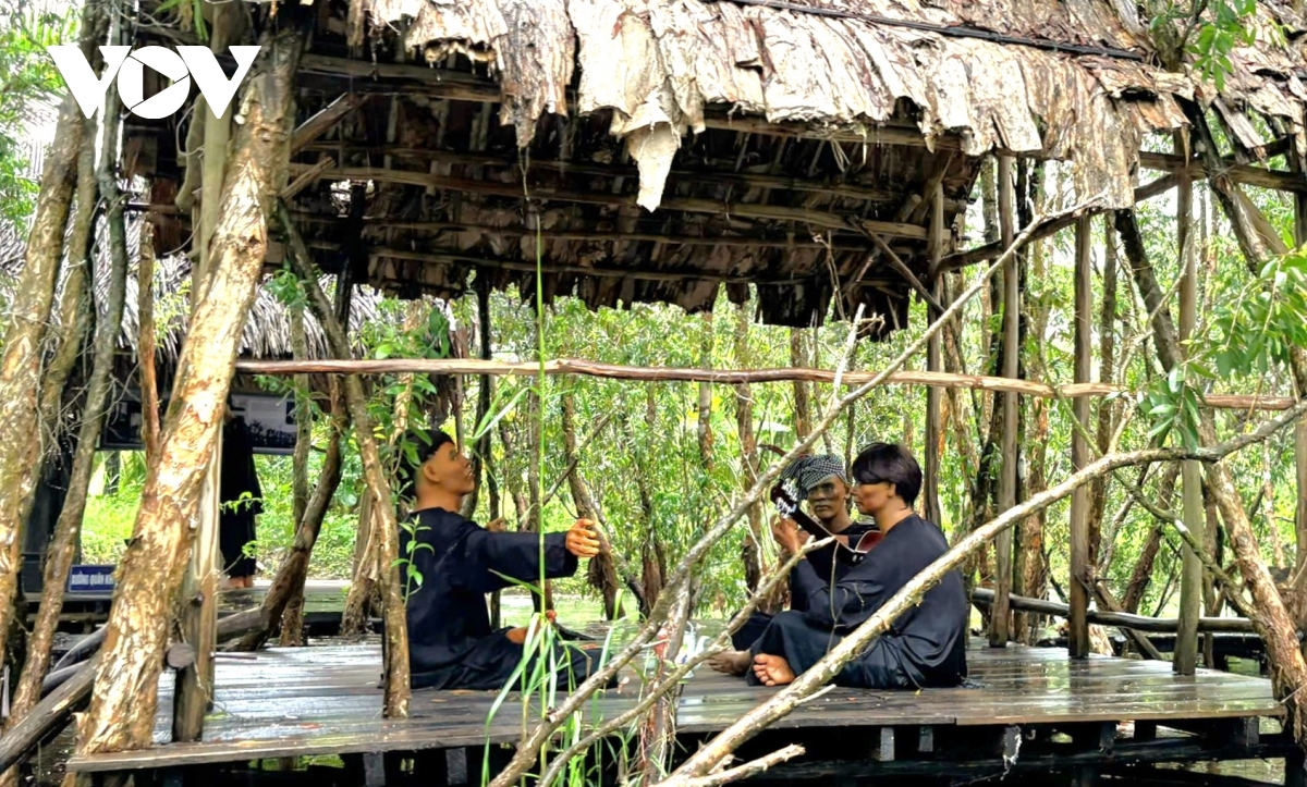 cà mau người dân làm du lịch 1 tháng bằng trồng lúa cả năm hình ảnh 4 ca mau nguoi dan lam du lich 1 thang bang trong lua ca nam hinh anh 4