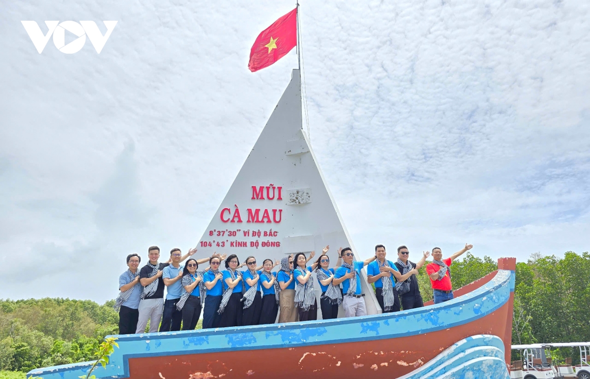 Cà Mau: Người dân làm du lịch 1 tháng bằng trồng lúa cả năm