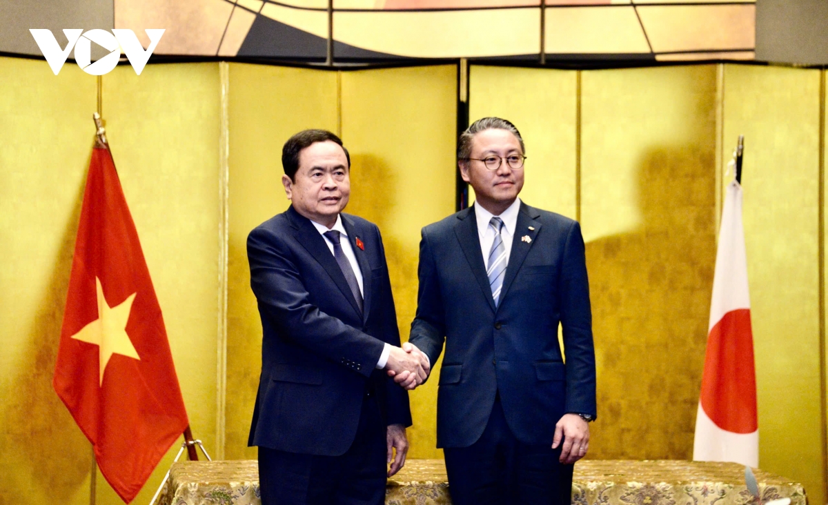 chu tich quoc hoi tran thanh man tiep thong doc va thi truong tinh nagasaki hinh anh 1