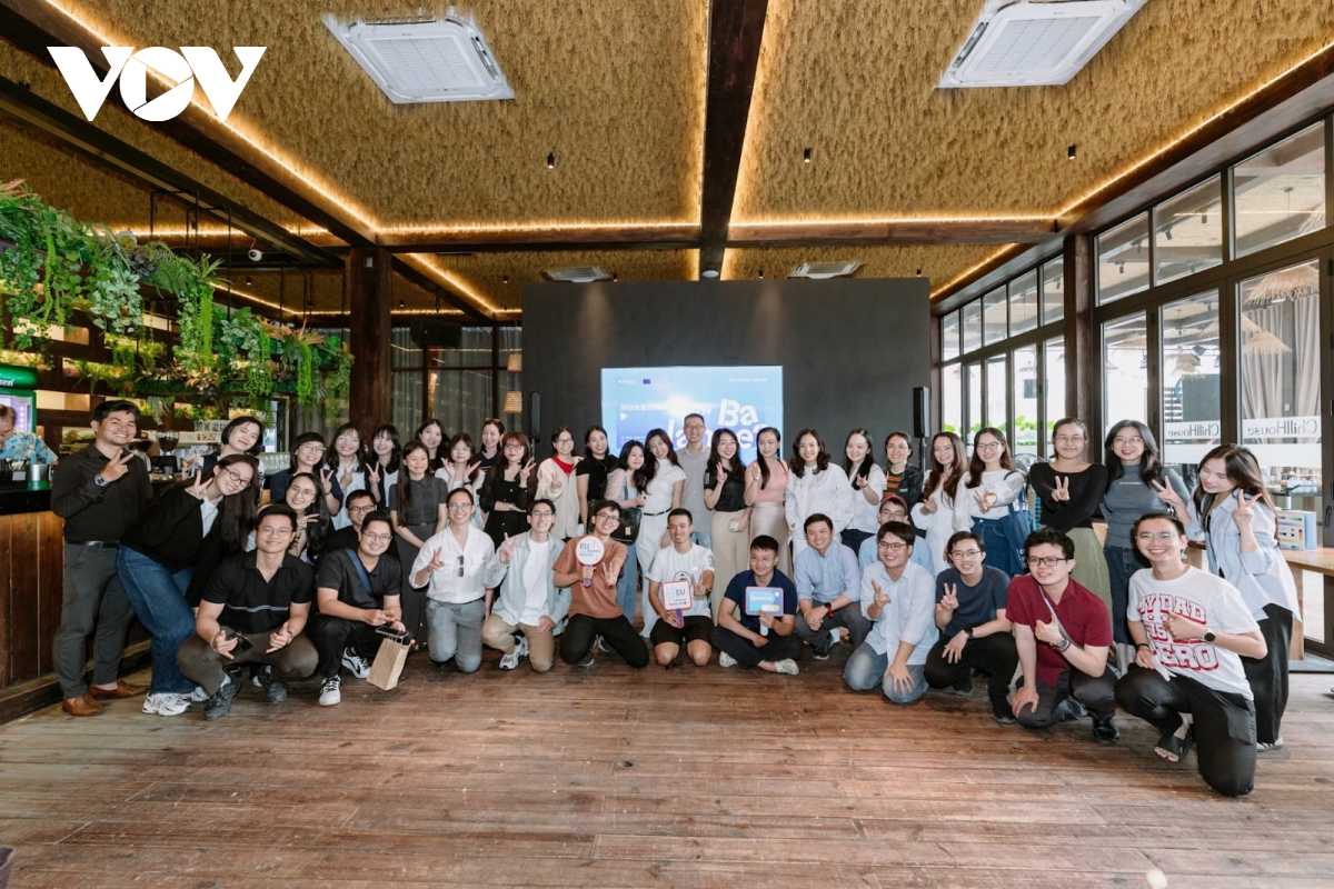 Chia sẻ kinh nghiệm của cựu học sinh đã từng học tập, sinh sống tại châu Âu