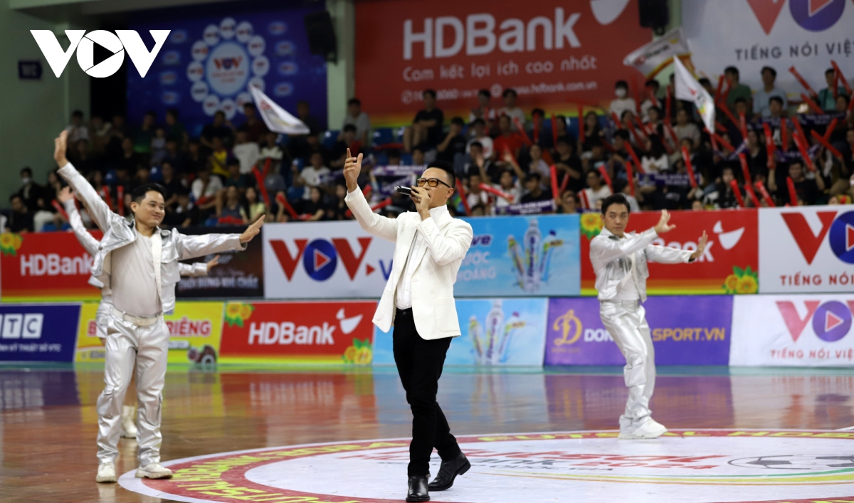 toàn cảnh lễ bế mạc giải futsal cup quốc gia hdbank 2024 hình ảnh 7 toan canh le be mac giai futsal cup quoc gia hdbank 2024 hinh anh 7