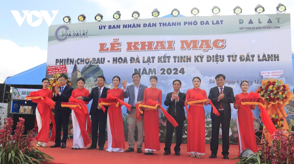 Đà lạt mở phiên chợ rau hoa quảng bá và xúc tiến thương mại hình ảnh 1 Da lat mo phien cho rau hoa quang ba va xuc tien thuong mai hinh anh 1
