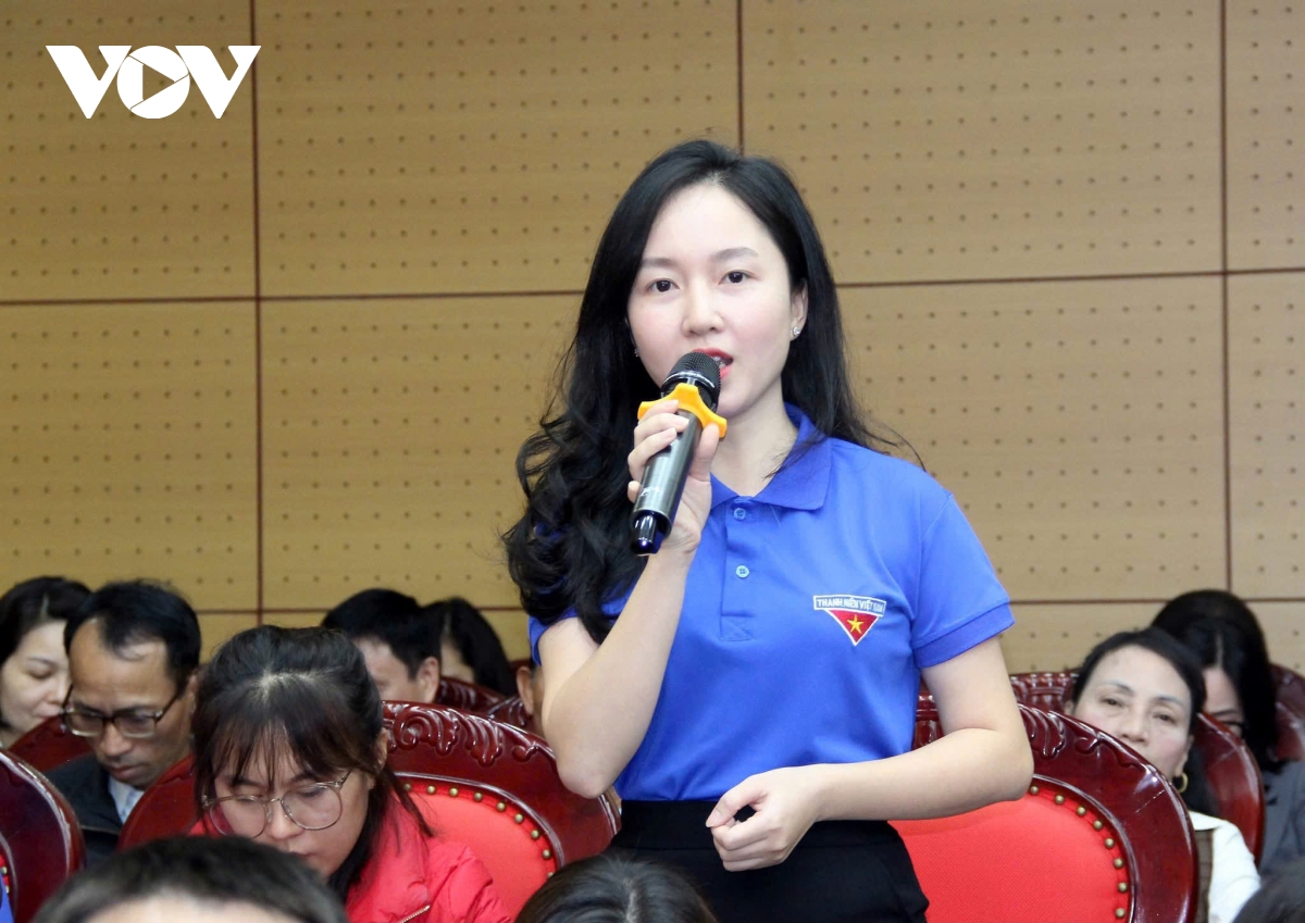 hơn 1.000 nông dân, thanh niên đối thoại với lãnh đạo tỉnh yên bái hình ảnh 2 hon 1.000 nong dan, thanh nien doi thoai voi lanh dao tinh yen bai hinh anh 2