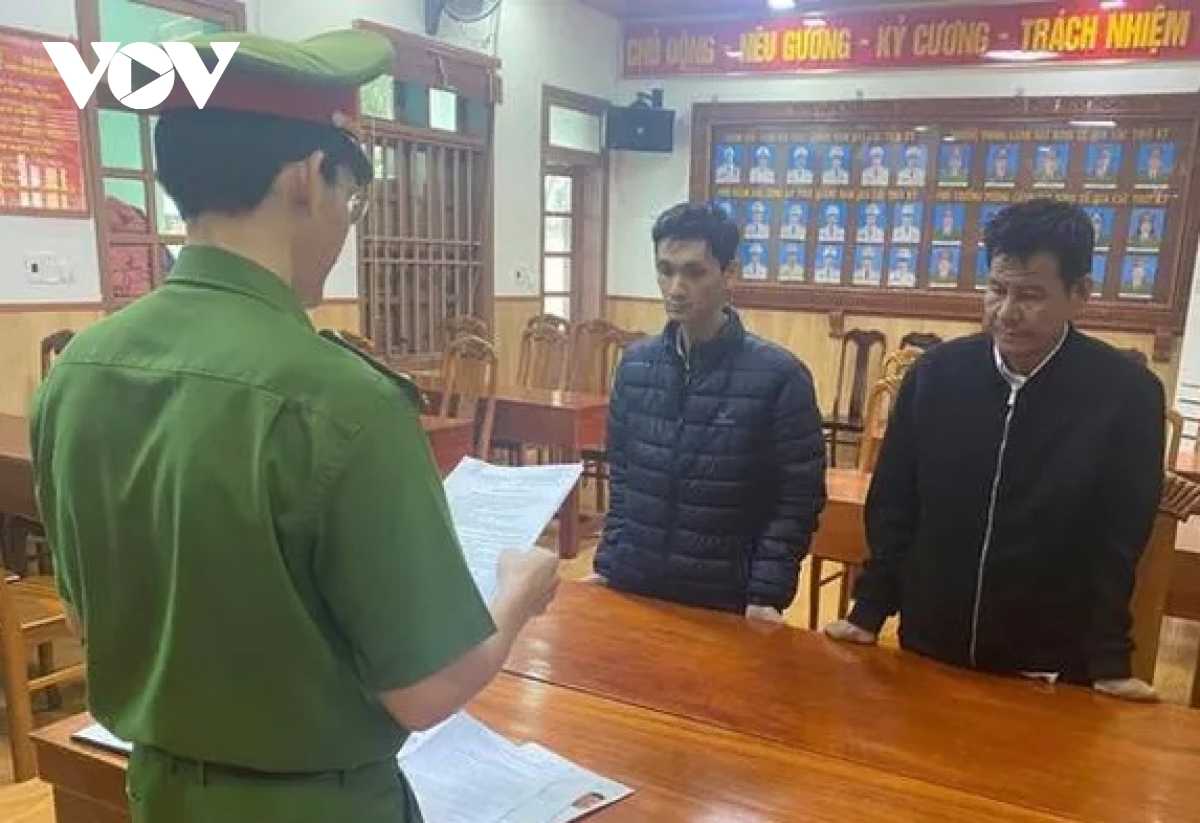Khởi tố giám đốc và phó giám đốc doanh nghiệp làm giả hóa đơn