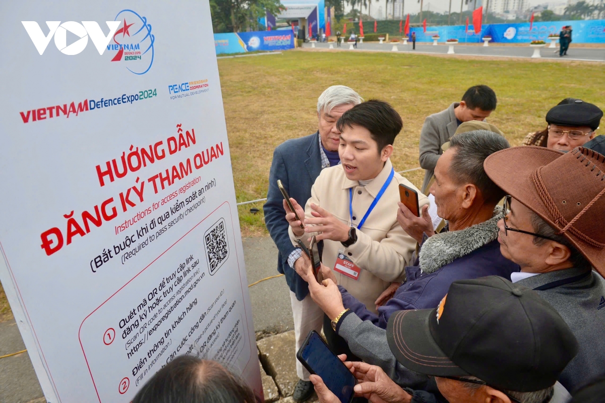 triển lãm quốc phòng kéo dài thêm 1 ngày hình ảnh 2 trien lam quoc phong keo dai them 1 ngay hinh anh 2