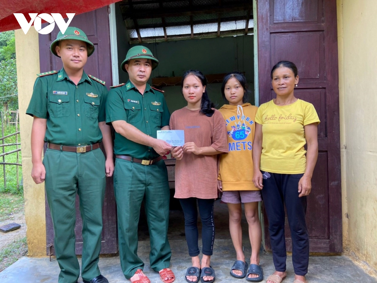 kỳ tích người rục hành trình 65 mùa xuân từ sống trong hang đá đến xây bản làng ấm no hình ảnh 10 ky tich nguoi ruc hanh trinh 65 mua xuan tu song trong hang da den xay ban lang am no hinh anh 10