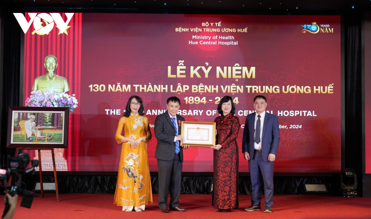 Phó Chủ tịch nước Võ Thị Ánh Xuân dự 130 năm thành lập Bệnh viện Trung ương Huế