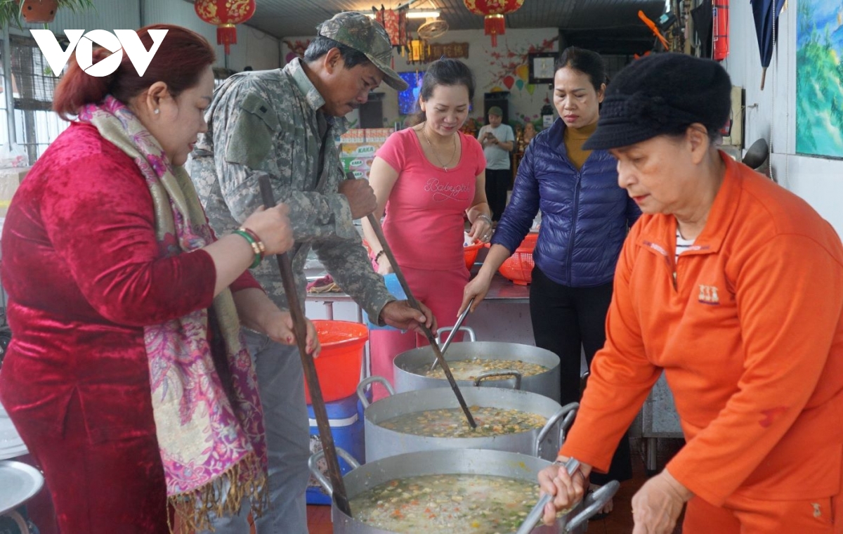 tổng giáo phận huế mùa giáng sinh yêu thương hình ảnh 3 tong giao phan hue mua giang sinh yeu thuong hinh anh 3