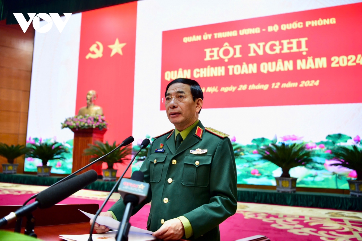 chủ tịch nước lương cường dự hội nghị quân chính toàn quân năm 2024 hình ảnh 6 chu tich nuoc luong cuong du hoi nghi quan chinh toan quan nam 2024 hinh anh 6