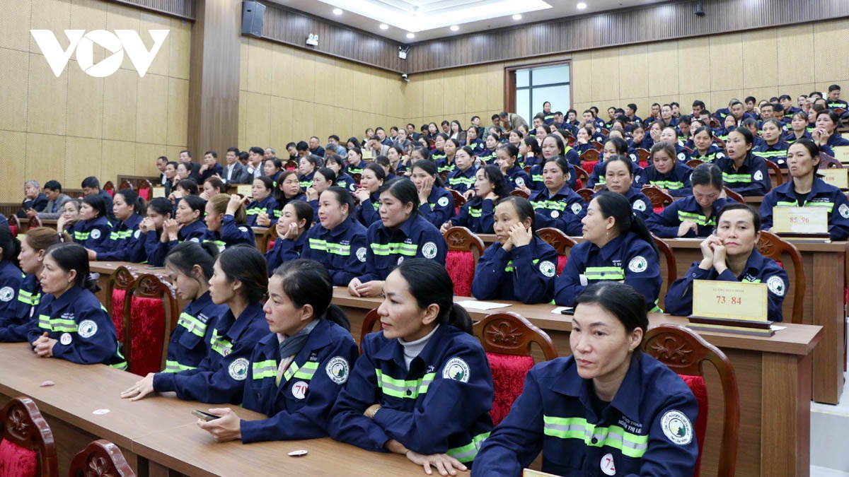 tôn vinh 181 công nhân môi trường làm sạch, đẹp thành phố Đà lạt hình ảnh 3 ton vinh 181 cong nhan moi truong lam sach, dep thanh pho Da lat hinh anh 3