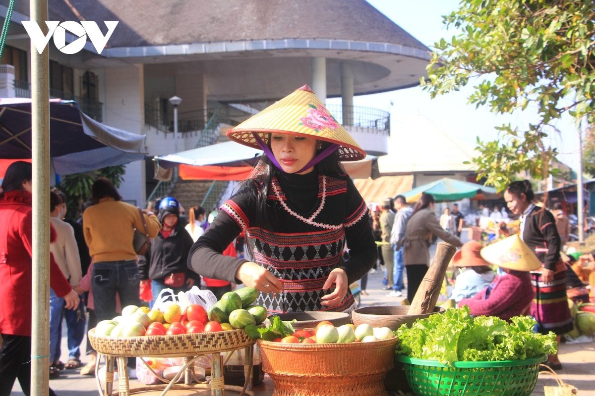 chợ phiên xuyên biên giới việt - lào hình ảnh 2 cho phien xuyen bien gioi viet - lao hinh anh 2