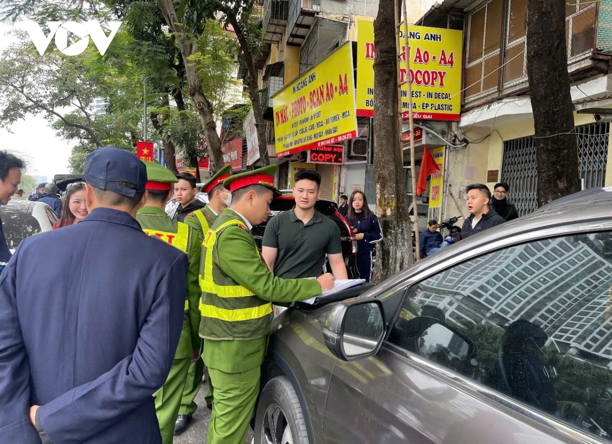 cong an ha noi chu dong tran ap toi pham dip tet nguyen Dan hinh anh 2