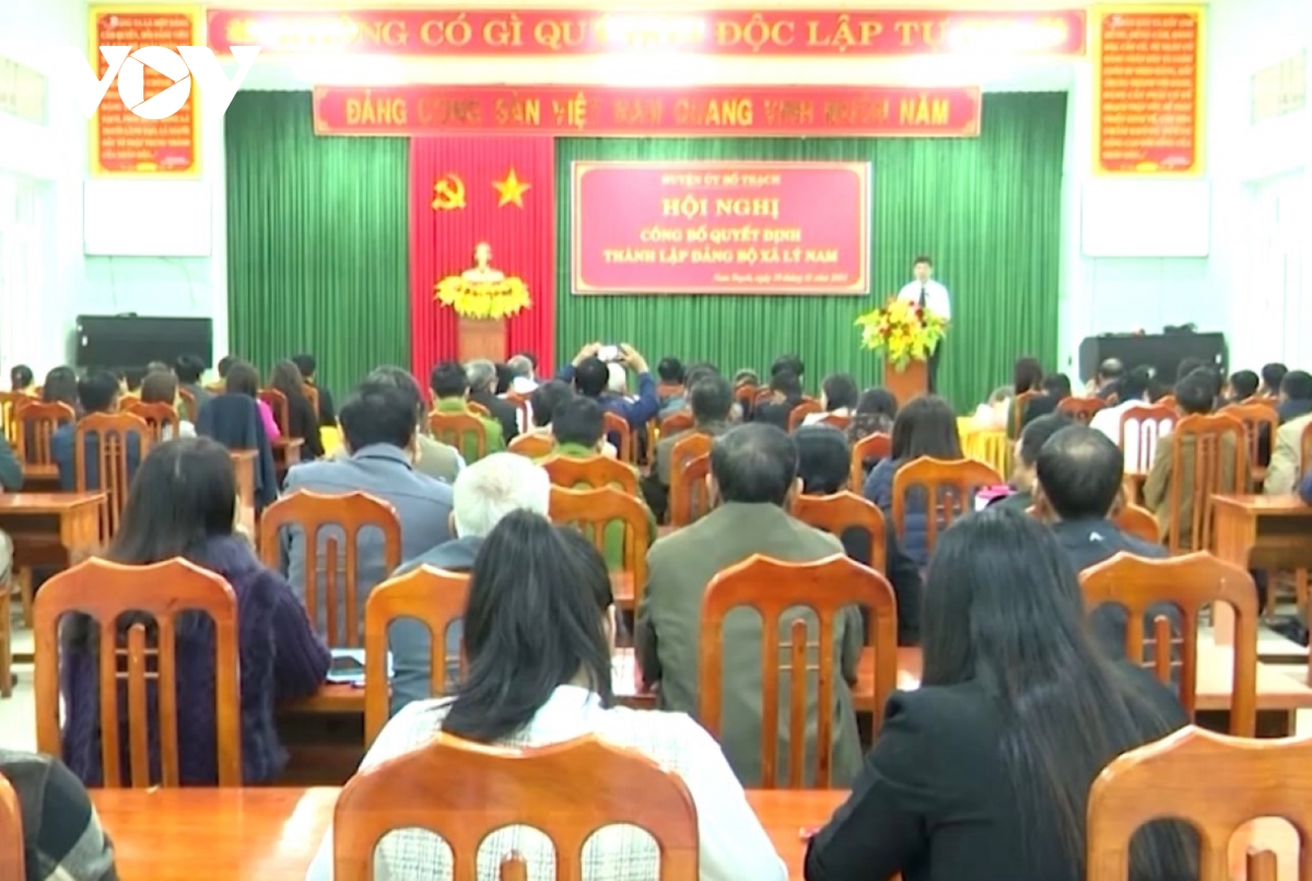 ngay dau tien don vi hanh chinh moi tai quang binh di vao hoat dong hinh anh 1