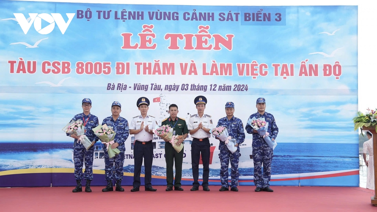 tau canh sat bien viet nam len duong toi An Do hinh anh 4