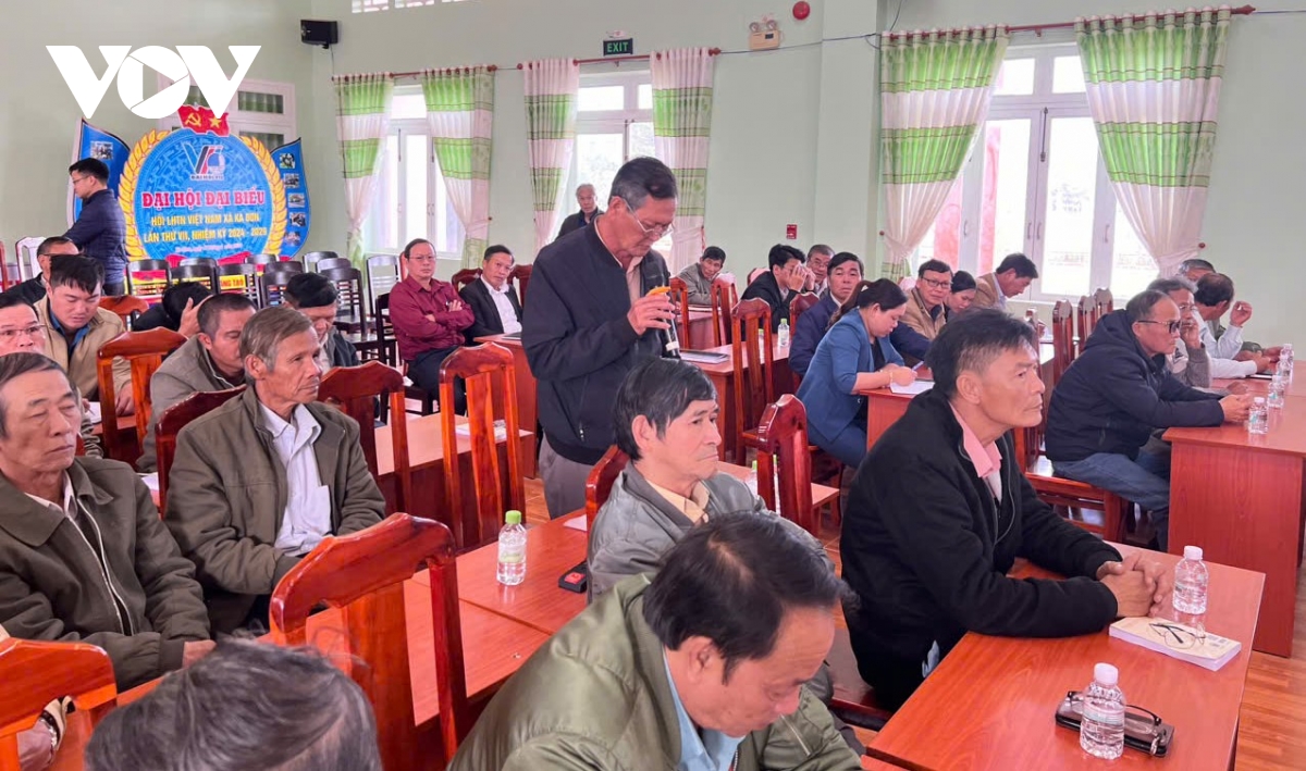 Ông Phan Đình Trạc đề nghị làm rõ việc cử tri nêu về tình trạng nhũng nhiễu