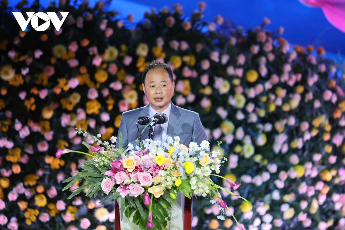 phó thủ tướng nguyễn hòa bình dự khai mạc festival hoa Đà lạt lần thứ 10 hình ảnh 3 pho thu tuong nguyen hoa binh du khai mac festival hoa Da lat lan thu 10 hinh anh 3