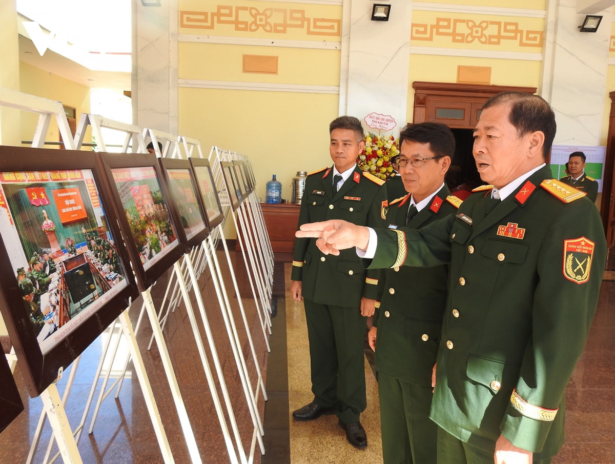 kon tum gặp mặt truyền thống kỷ niệm 80 năm thành lập quân đội nhân dân việt nam hình ảnh 1 kon tum gap mat truyen thong ky niem 80 nam thanh lap quan doi nhan dan viet nam hinh anh 1