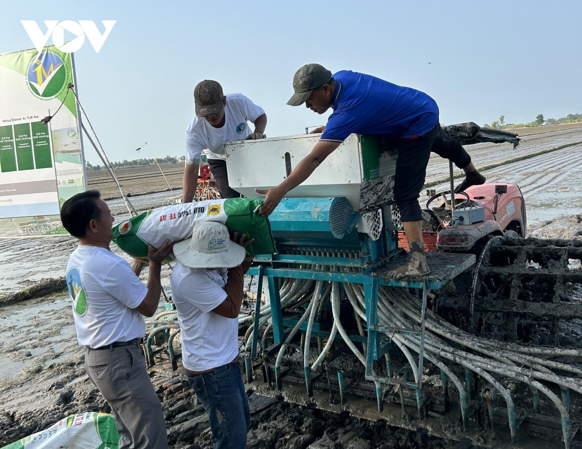 khơi thông nguồn lực, tạo cú hích cho vựa lúa miền tây hình ảnh 3 khoi thong nguon luc, tao cu hich cho vua lua mien tay hinh anh 3