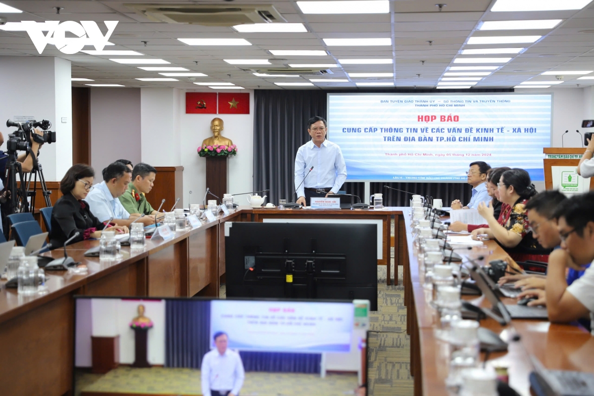 công an tp.hcm sẽ tiếp tục triển khai cao điểm kiểm tra xe chở khách hình ảnh 1 cong an tp.hcm se tiep tuc trien khai cao diem kiem tra xe cho khach hinh anh 1