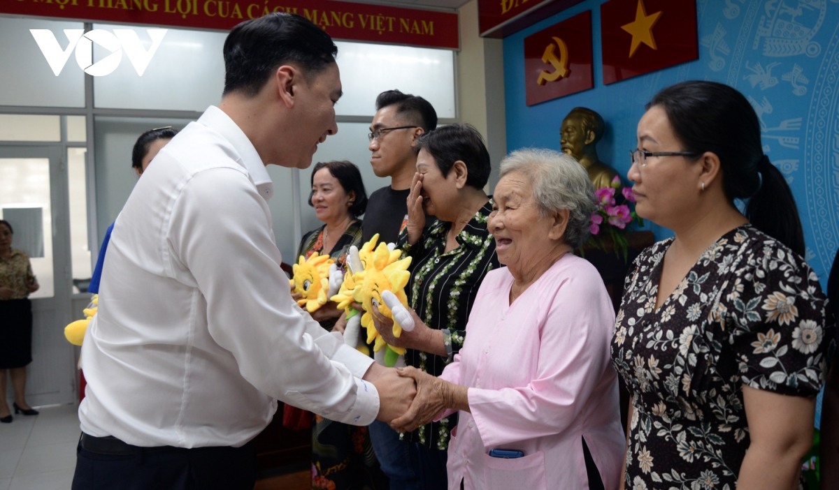 chi tien boi thuong vanh dai 2 tphcm truoc tet de nguoi dan vui xuan hinh anh 4