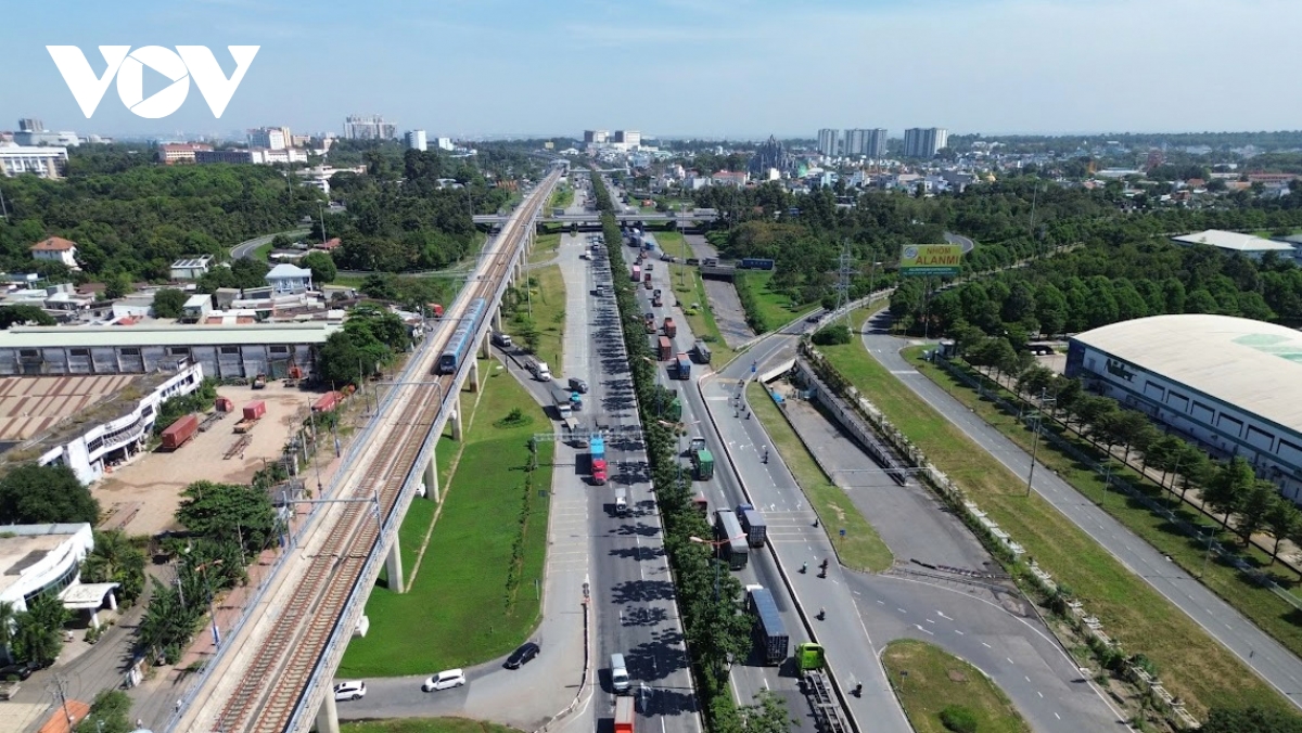 metro chay thuong mai la 1 trong 10 dau an noi bat cua tp.hcm nam 2024 hinh anh 5