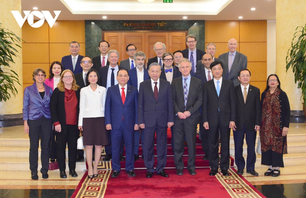 Tổng Bí thư Tô Lâm tiếp các nhà khoa học dự lễ trao giải thưởng VinFuture