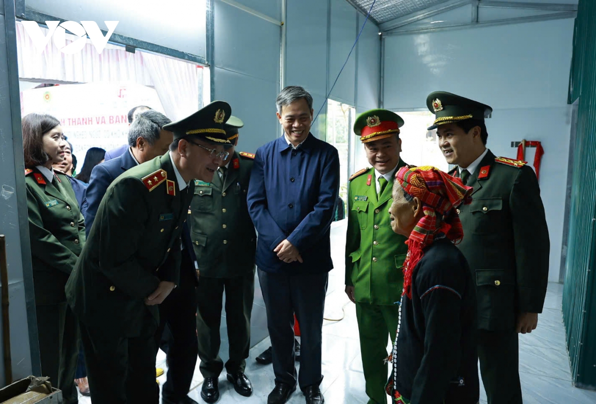 quảng trị khánh thành, bàn giao 200 nhà ở cho người nghèo hình ảnh 3 quang tri khanh thanh, ban giao 200 nha o cho nguoi ngheo hinh anh 3