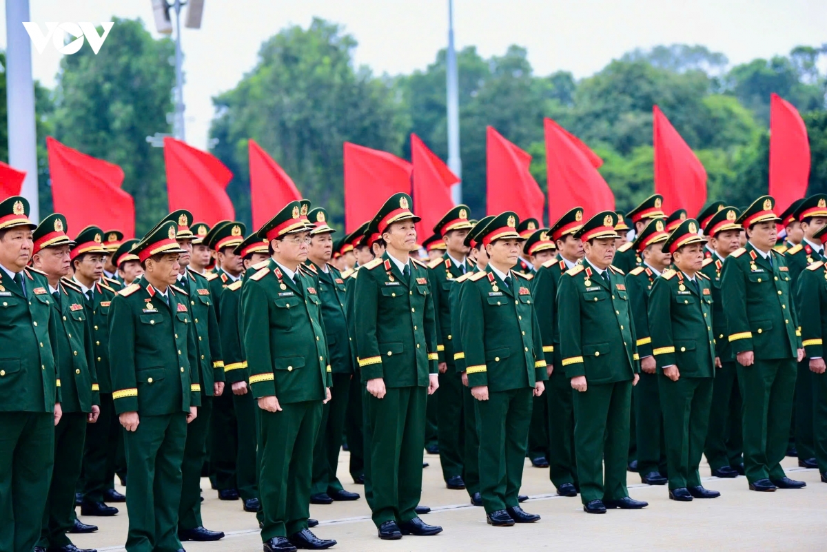 bo quoc phong to chuc le bao cong va vao lang vieng chu tich ho chi minh hinh anh 3