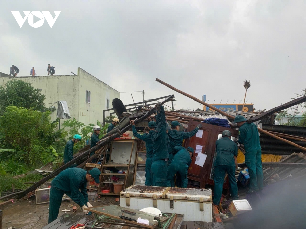 dông, lốc tại sóc trăng làm hư hại 64 căn nhà hình ảnh 2 dong, loc tai soc trang lam hu hai 64 can nha hinh anh 2