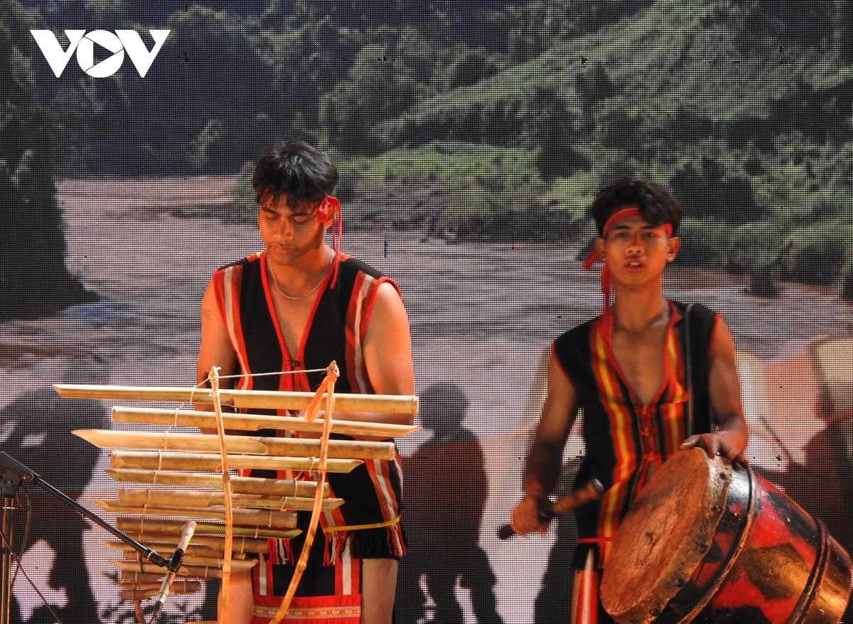 Đêm hội cồng chiêng trải nghiệm văn hoá tại kon tum hình ảnh 2 Dem hoi cong chieng trai nghiem van hoa tai kon tum hinh anh 2